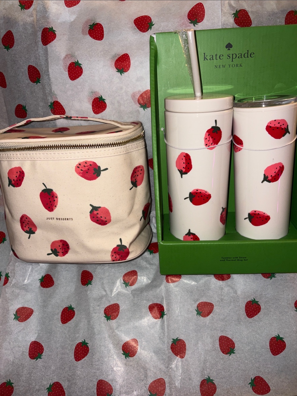 Kate Spade Strawberry Print 2Pc Tumbler Set w/ Lunch Tote NWT 🏷️